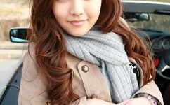 美女光屁屁打针